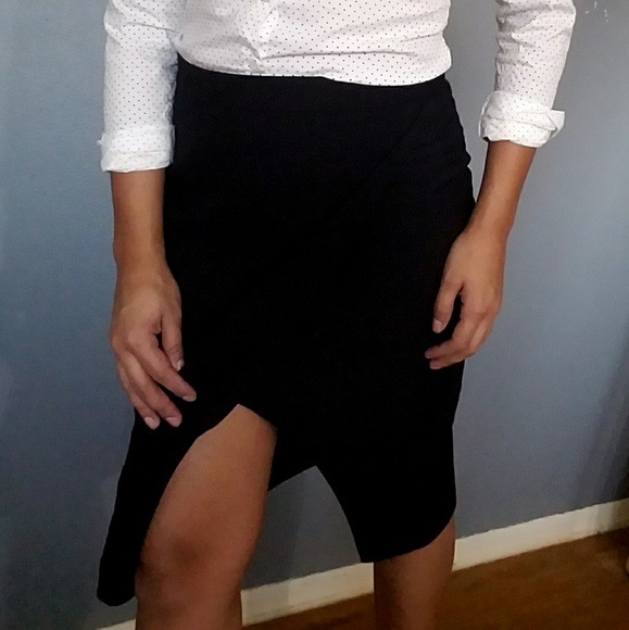 BLACK FAUX WRAP PENCIL SKIRT - Picture 4 of 7